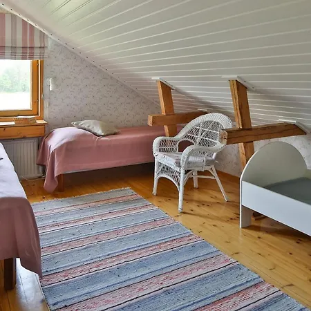 Bed & Breakfast Hyvoelaen Talo Ahtari