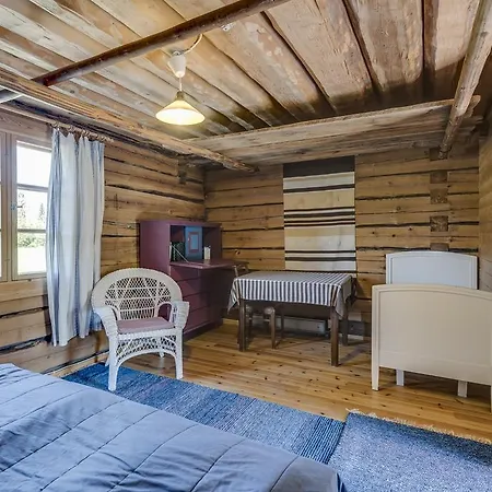 Hyvoelaen Talo Bed & Breakfast Ahtari