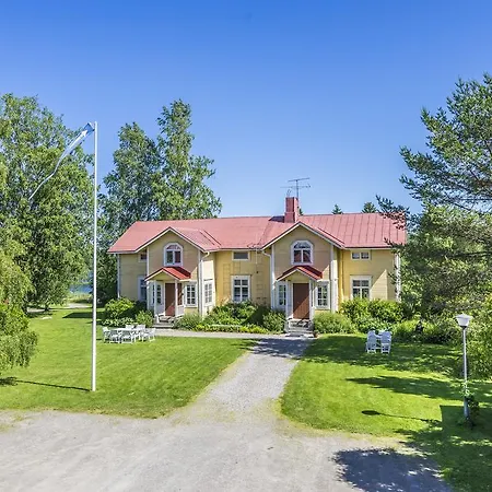 Hyvoelaen Talo Bed & Breakfast Ahtari