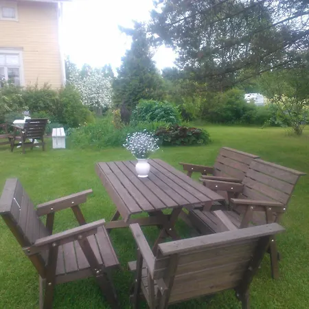 Hyvoelaen Talo Bed & Breakfast 3*