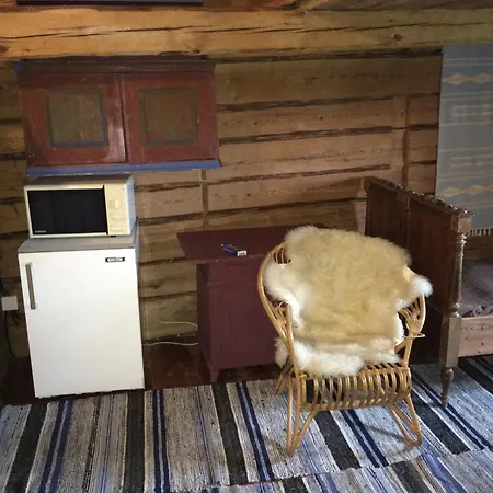 Bed & Breakfast Hyvoelaen Talo Ahtari