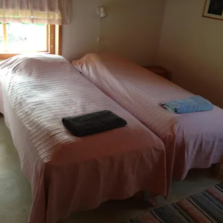Hyvoelaen Talo Bed & Breakfast Ahtari